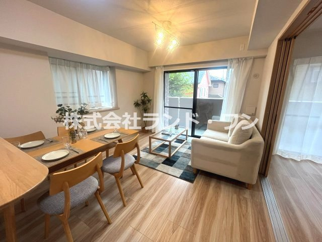 R8年6月25日にリノベーション完成済！綺麗な室内で心地よく新生活を迎えられます♪