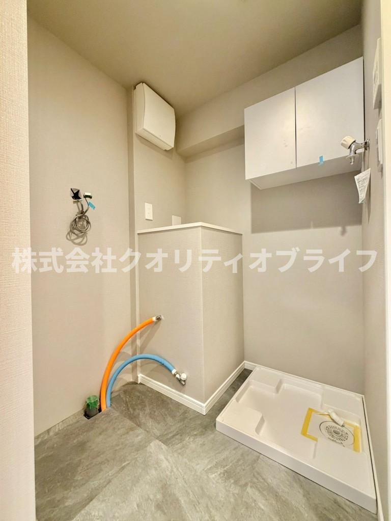 室内洗濯機置き場で雨の日でも安心♪（独立洗面台はこれから設置します）2026/06/05撮影