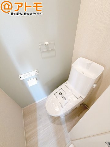 年代を問わず使いやすい洗浄機能付きのトイレ♪肌への負担をも減らせるのでお子様の敏感なお肌も安心！