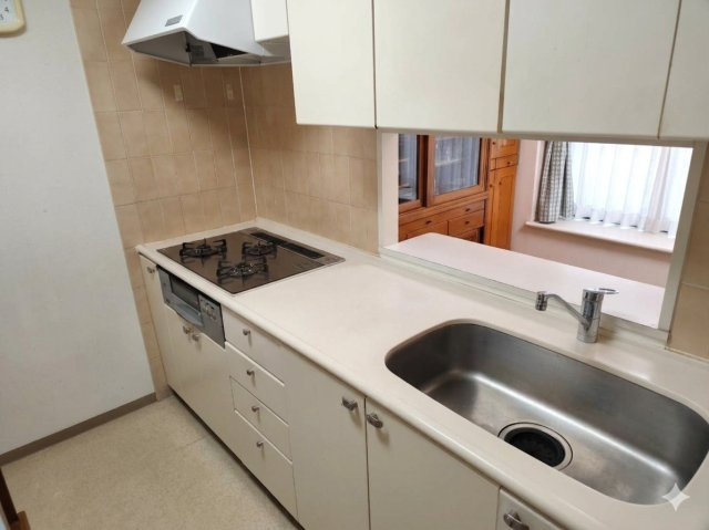 キッチン広々、料理が苦手な方も大丈夫ですよ♪