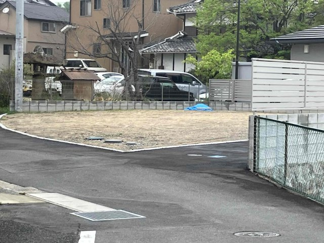 対象地南西側より　