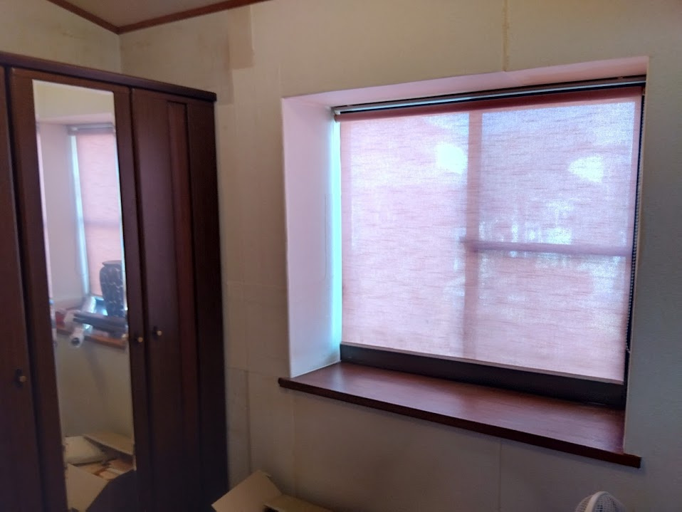 奥行きのあるお洒落な出窓が、お部屋に解放感とゆとりをもたらします。お気に入りの小物を飾ったり、観葉植物を置いたりして、自分好みの空間演出を楽しめます。