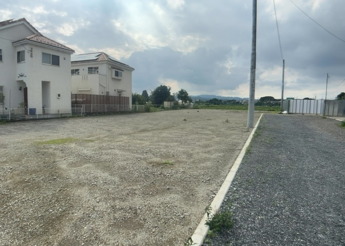 家を建てる前提で土地を探している場合、地盤の丈夫さは譲れない条件の一つです。地盤が脆弱だと追加工事が必要となります。また、過去に地盤沈下や液状化現象を起こした土地は、できるだけ避けた方がいいでしょう。