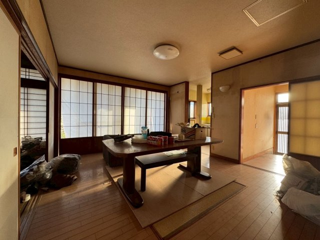 ■居間