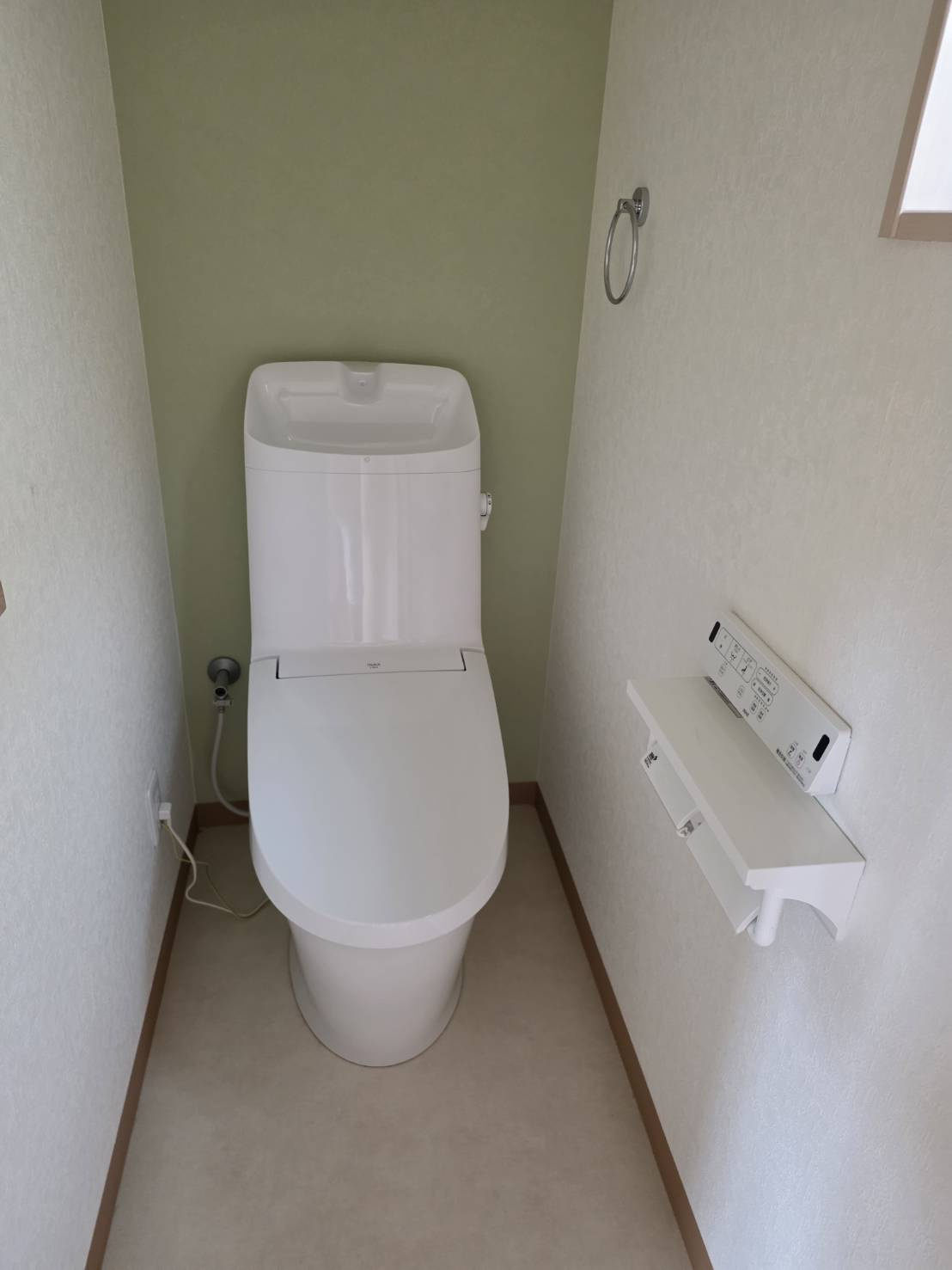 コンパクトで使いやすいトイレです