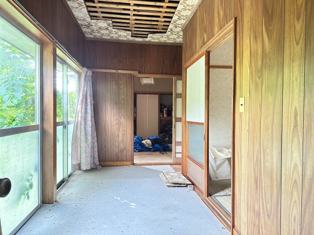 自然光が入る2階廊下です