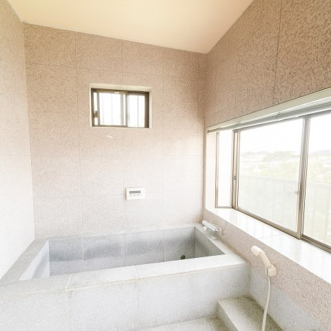 ゆったり過ごせるお風呂です