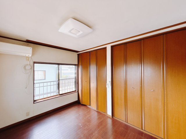 ■2階洋室｜子供部屋のメリットは「自立心を養うことができる」「自分で整理整頓できるようになる」そして、お子様が成長した際には「プライバシーを確保できる」といい事だらけ♪