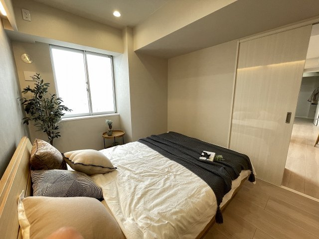 シンプルな洋室は、幅広い用途でお使いいただけます。　