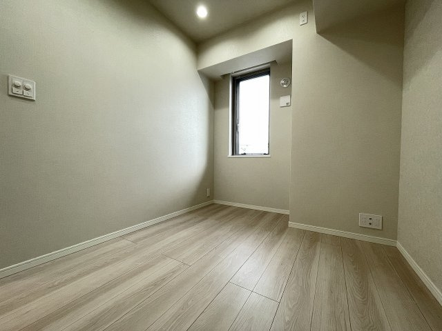 シンプルな洋室は、幅広い用途でお使いいただけます。　