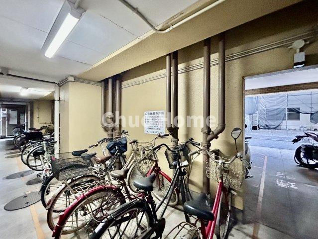 【自転車置き場】最新の空き状況や費用などの詳細は担当スタッフまでお問い合わせください。