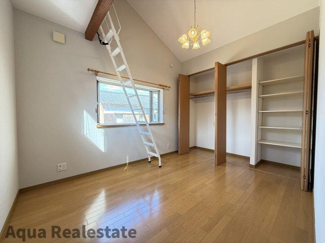 お子さんのいるうちは子供部屋に使ってはいかがでしょうか