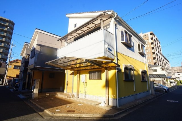 外観：327001595808