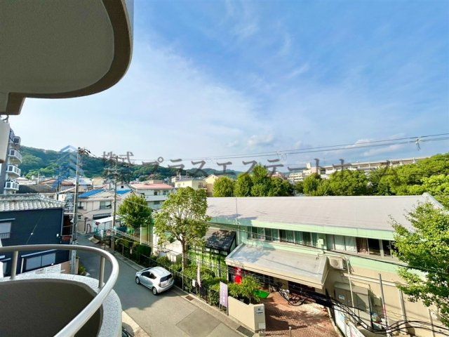 緑も多く生活しやすい地域です♪