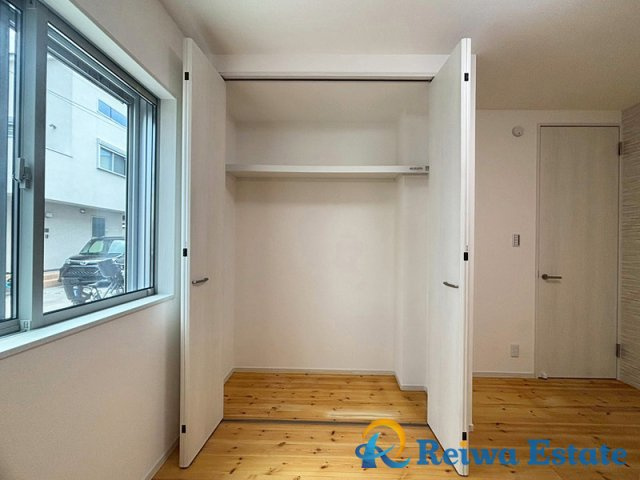 家族それぞれの部屋に収納があるため、個人の持ち物を整理しやすくなります。