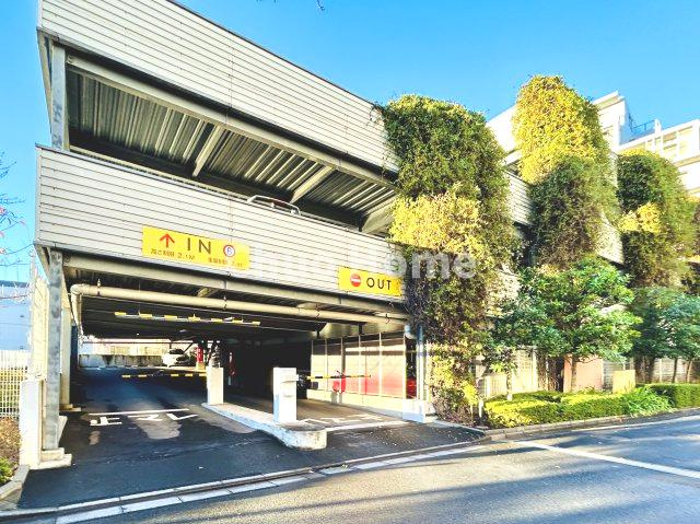 【敷地内駐車場】最新の空き状況や費用などの詳細は担当スタッフまでお問い合わせください。