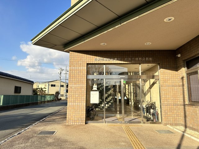 嬉野図書館