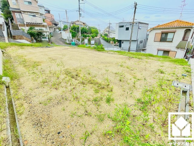 家族との時間も、自分だけの時間も心地よく過ごせる住まいを描ける土地。