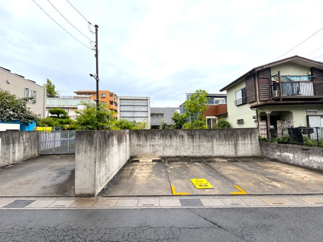 南東向きにつき日当たり良好です