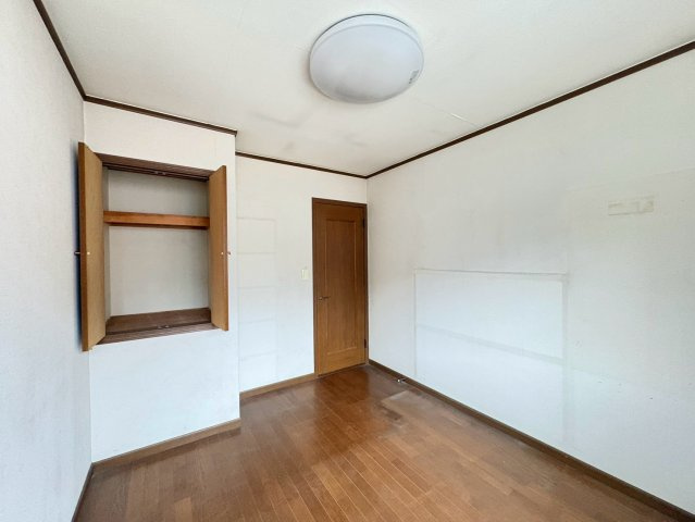 収納付きで、お部屋がすっきり片付きます