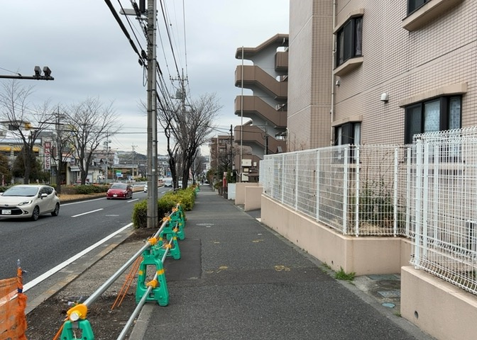 眺望の良さを楽しめるダイニングキッチンで家族団らんの時間を過ごしてはいかがでしょうか。バルコニーから見える景色を家族で眺める時間は、時間が経つのを忘れてしまいそうですね。是非、現地を見に行きましょう！