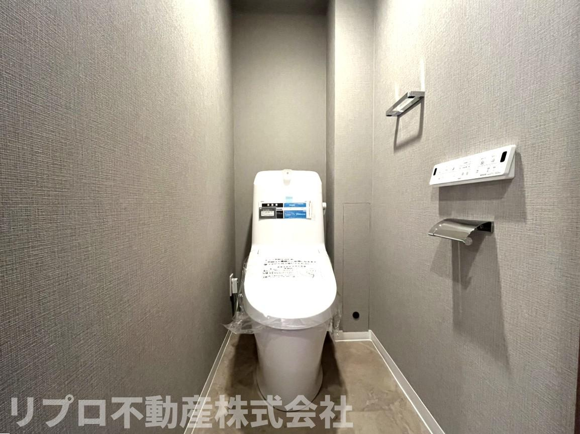 温水洗浄便座を新規交換済みです♪