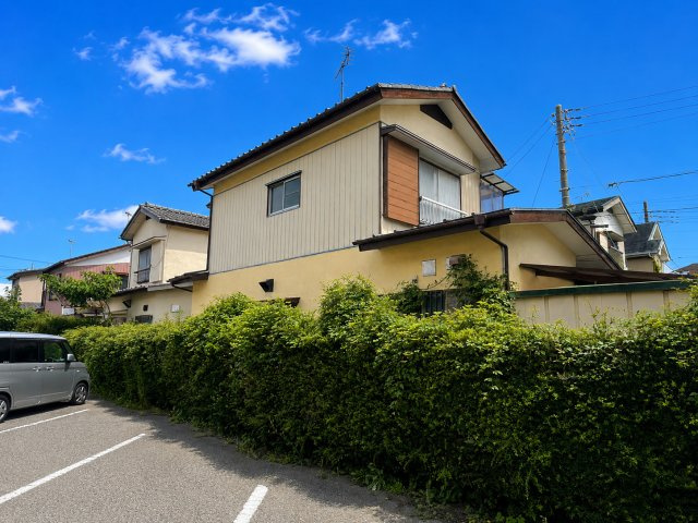 土地面積約30坪・自由設計で夢のマイホームはいかがでしょうか！東武野田線「岩槻」駅徒歩11分！