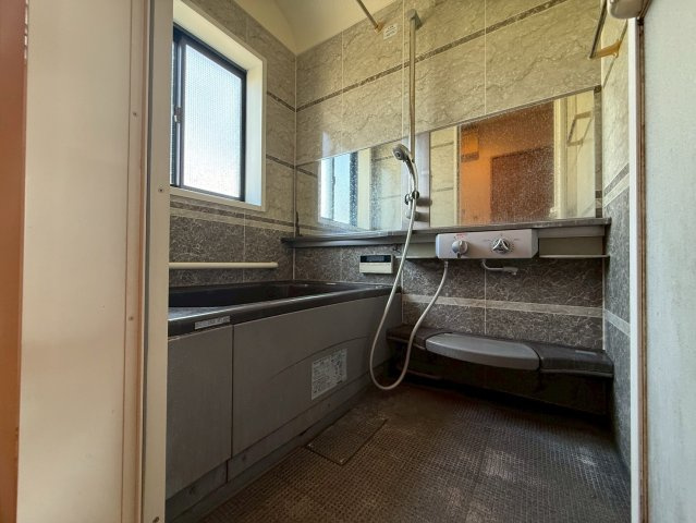 浴室・水回りがワンフロアにまとまり、家事がスムーズにこなせる間取りです。