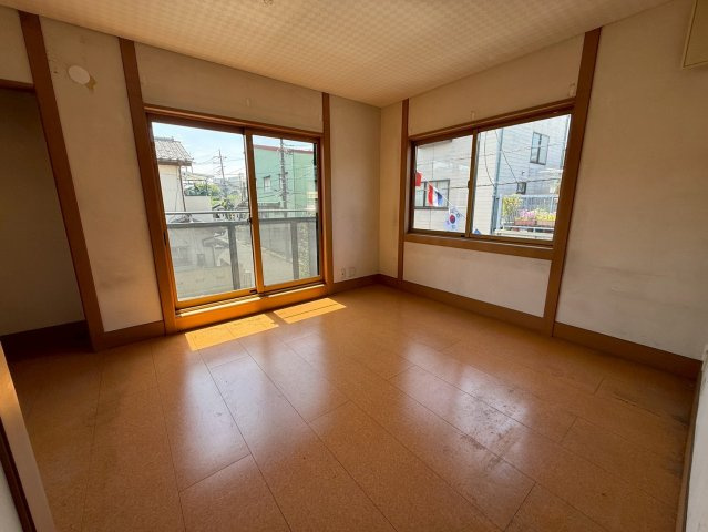 視線が気になりにくく、採光も取りやすい2階リビング