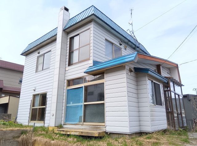 detached 北海道小樽市稲穂３丁目9-1　サンビルスクエア１階