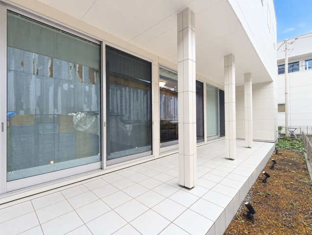 広々としたテラスです　※プライバシー保護の為画像加工しています