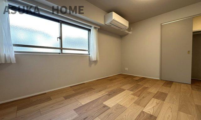 家族一人ひとりの大切なプライベート空間の居室。家具の配置のご相談は是非お任せください。