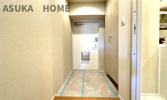 玄関横には、たっぷり収納の大型シューズボックスも嬉しい設備です♪