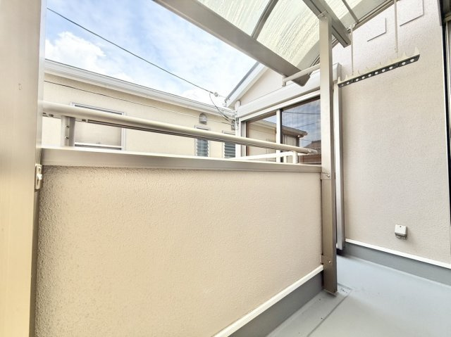和室とLDから出入りできるL字バルコニー！明るい光と風が部屋中に広がり、開放感◎