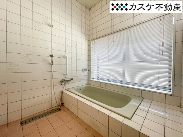 給湯設備はエコキュートのオール電化住宅です。