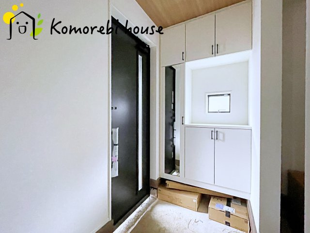 シンプルで使いやすい玄関です