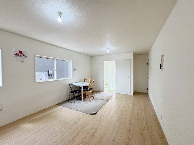 LDK一体型で、食事もくつろぎもひとつの空間で完結