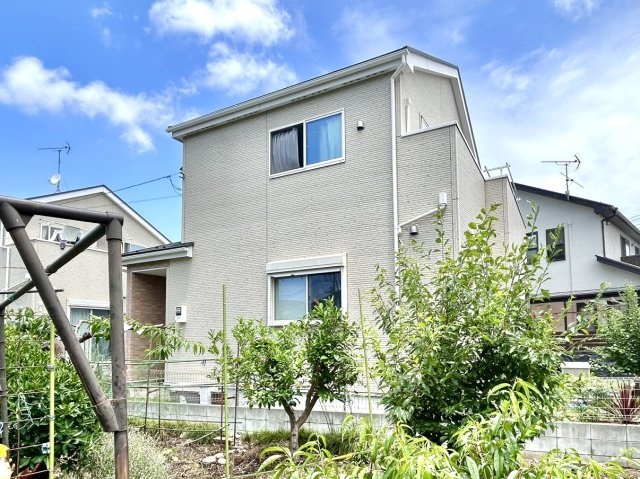 ■外観｜閑静な住宅街で始める新しい暮らし♪開放的な毎日をあなたへ(^^♪