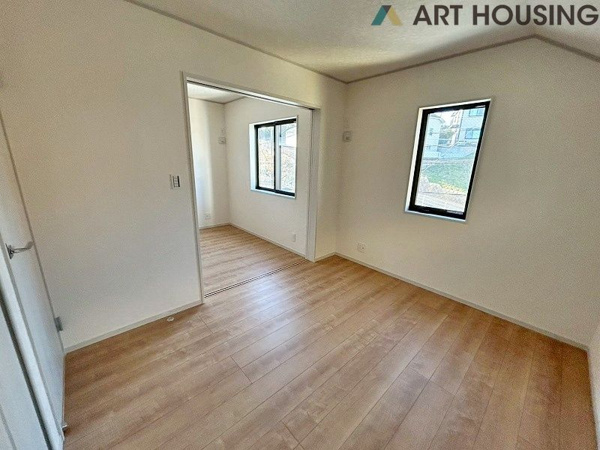 【町田市鶴川４丁目　新築一戸建て　3号棟の洋室】