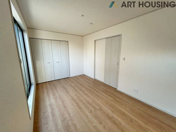 【町田市鶴川４丁目　新築一戸建て　3号棟の洋室】