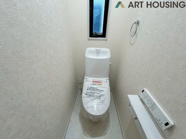 【町田市鶴川４丁目　新築一戸建て　3号棟のトイレ】