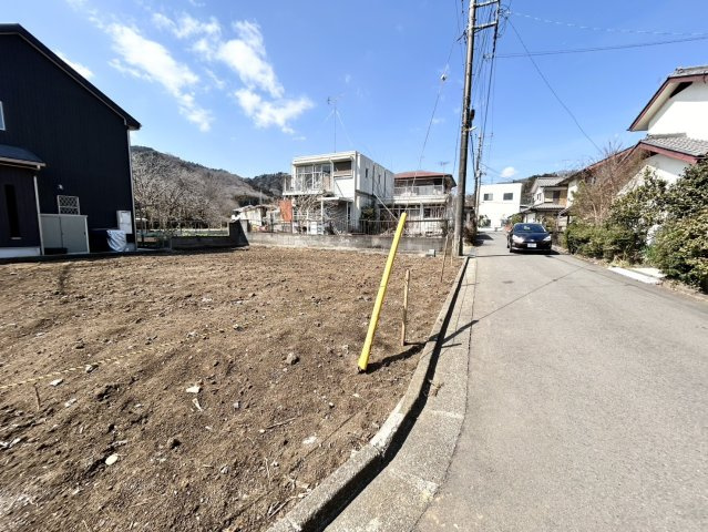 家を建てる前提で土地を探している場合、地盤の丈夫さは譲れない条件の一つです。地盤が脆弱だと追加工事が必要となります。また、過去に地盤沈下や液状化現象を起こした土地は、できるだけ避けた方がいいでしょう。