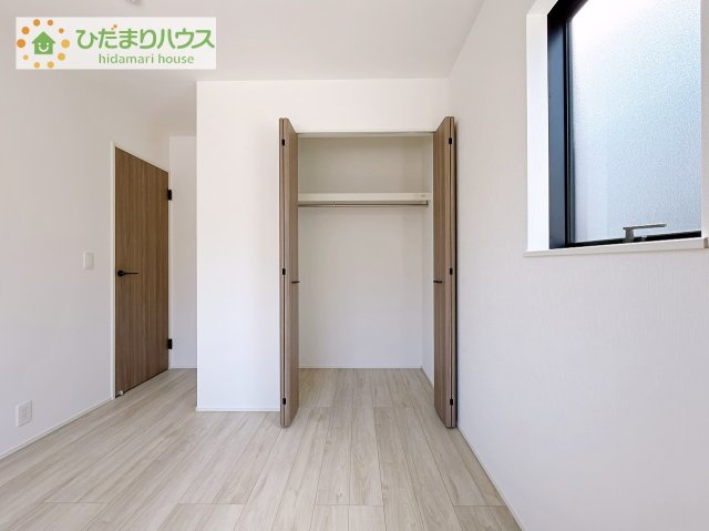 全室にクローゼットが付いていて、お部屋の住空間もスッキリ広々使えそうです(^^)