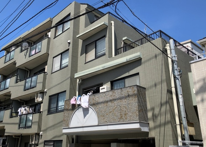 景色重視でお家選ぶをするとスーパーが遠い！学校が遠い！など生活をするうえで利便性で困ることもあります。まず一度現地を見学する際に、周辺の施設などがあるかを確認し、暮らし始めた後のことを想像しましょう。