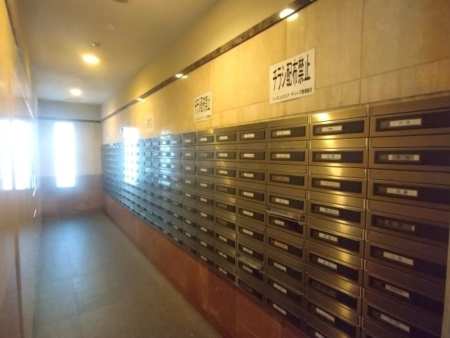 落ち着いた雰囲気と洗練されたデザインが住まう方を迎え入れます。