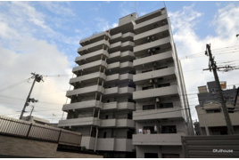 デトム・ワン二条城南の外観