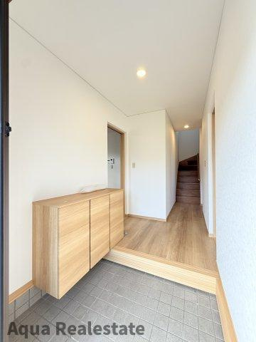 シンプルで使いやすい玄関です