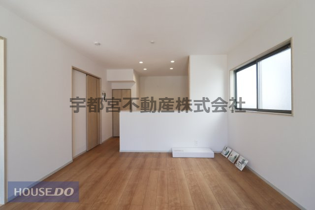 【ダイニング】現地完成写真。家族でくつろげるダイニングです。