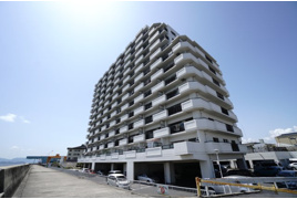 上質リフォーム ファミール江波公園リバーサイド参番館の外観