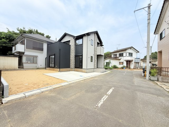 実際に現地で周辺環境や街並み、近隣のスーパーや通学路の安全性、病院、公園・・・など生活のイメージをご確認ください！